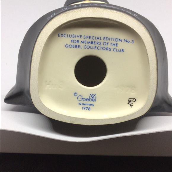 Rare 1978 Goebel Hummel HU3 Sister Berta figurine - Picture 4 of 6